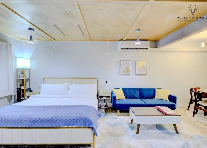 The Moose #5 - Modern Comfy Studio With King Bed, Free Parking & Fast Wifi