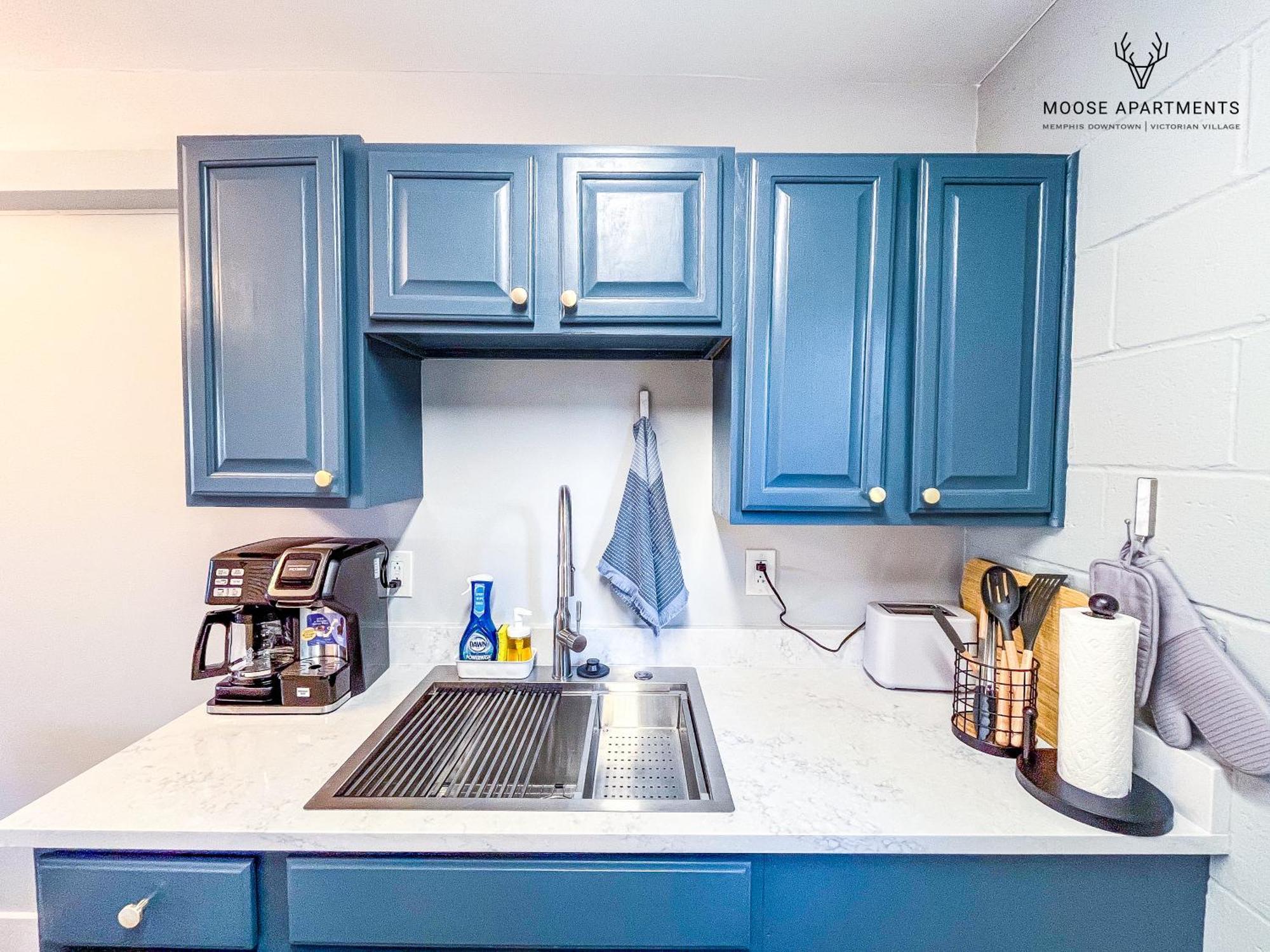 The Moose #5 - Modern Comfy With King Bed, Free Parking & Fast Wifi Appartement Memphis